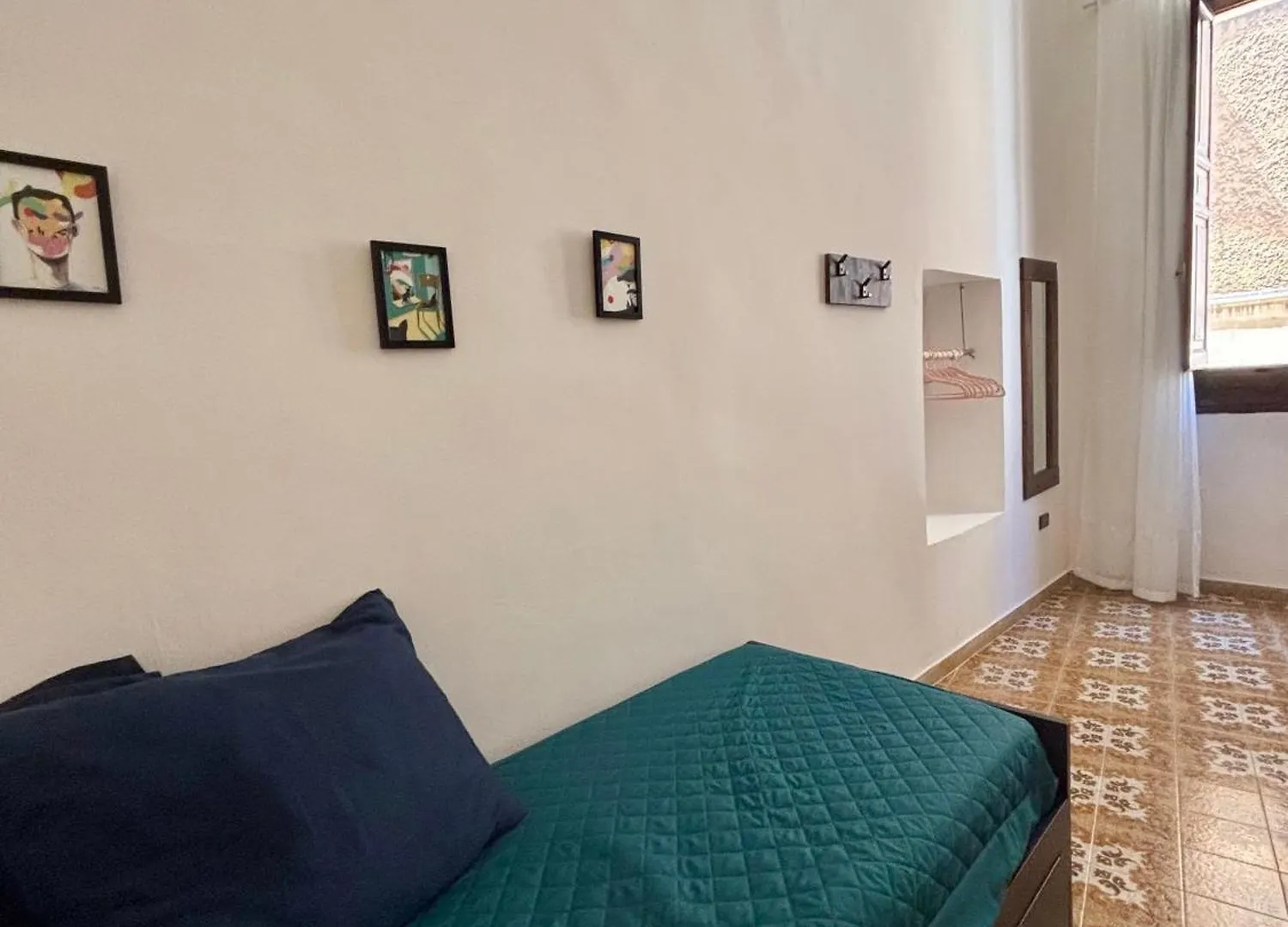 Palazzo Conserva Brindisi 0*,  Italia